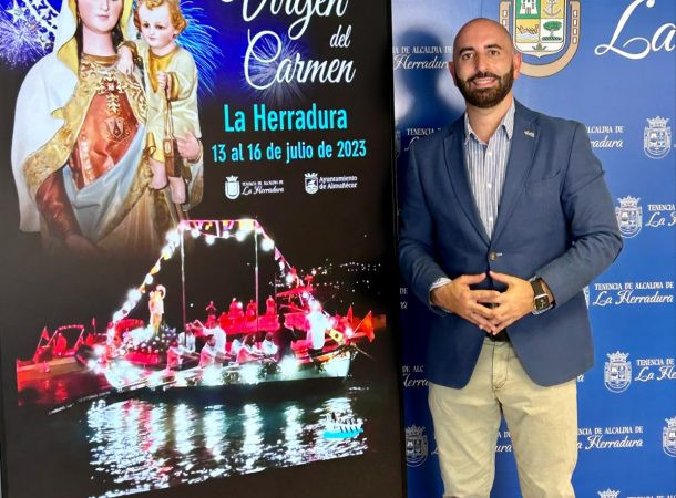 EL TENIENTE DE ALCALDE DE LA HERRADURA PRESENTA LAS FIESTAS DEL CARMEN 23 610x450